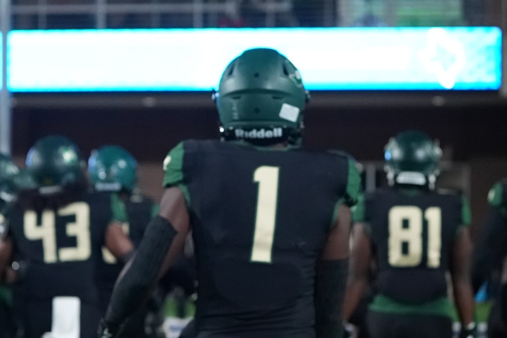 Deondrae Riden Jr. Dominates as DeSoto Advances with 51-17 Win Over Wylie&nbsp;East