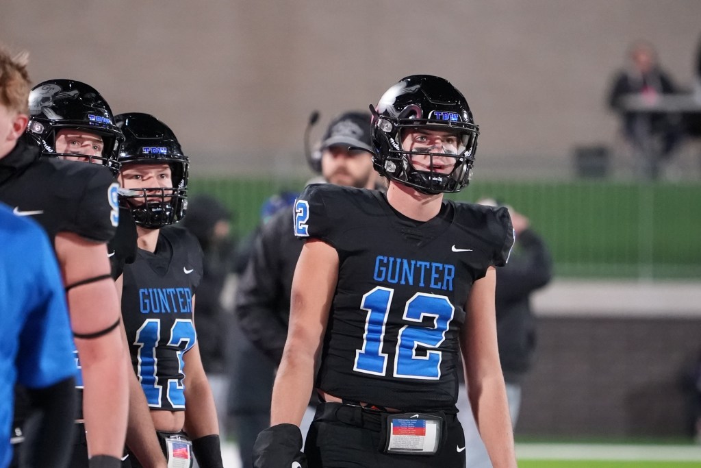 Gunter Tigers Cruise Past Holliday, Advance to State&nbsp;Semifinals