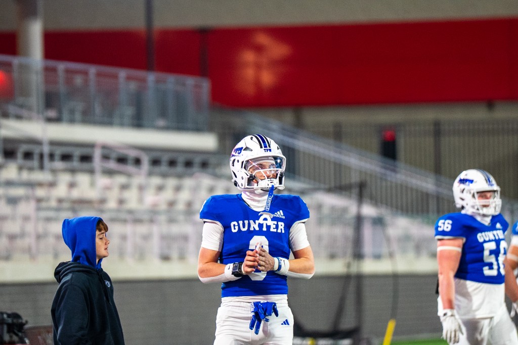 Leonard Tigers vs #3 Gunter Tigers 3A DII REGIONAL&nbsp;FINALS